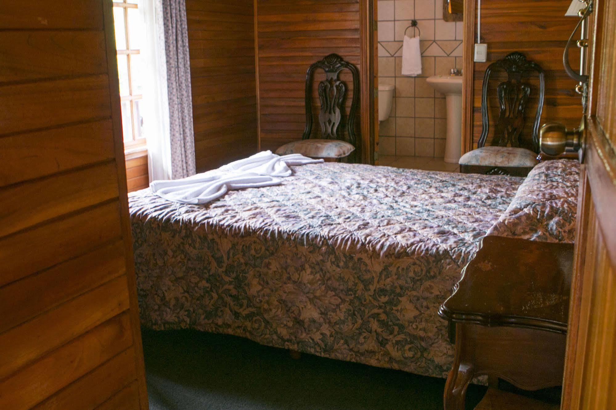 Santa Elena Lodge Cuajiniquil Екстер'єр фото