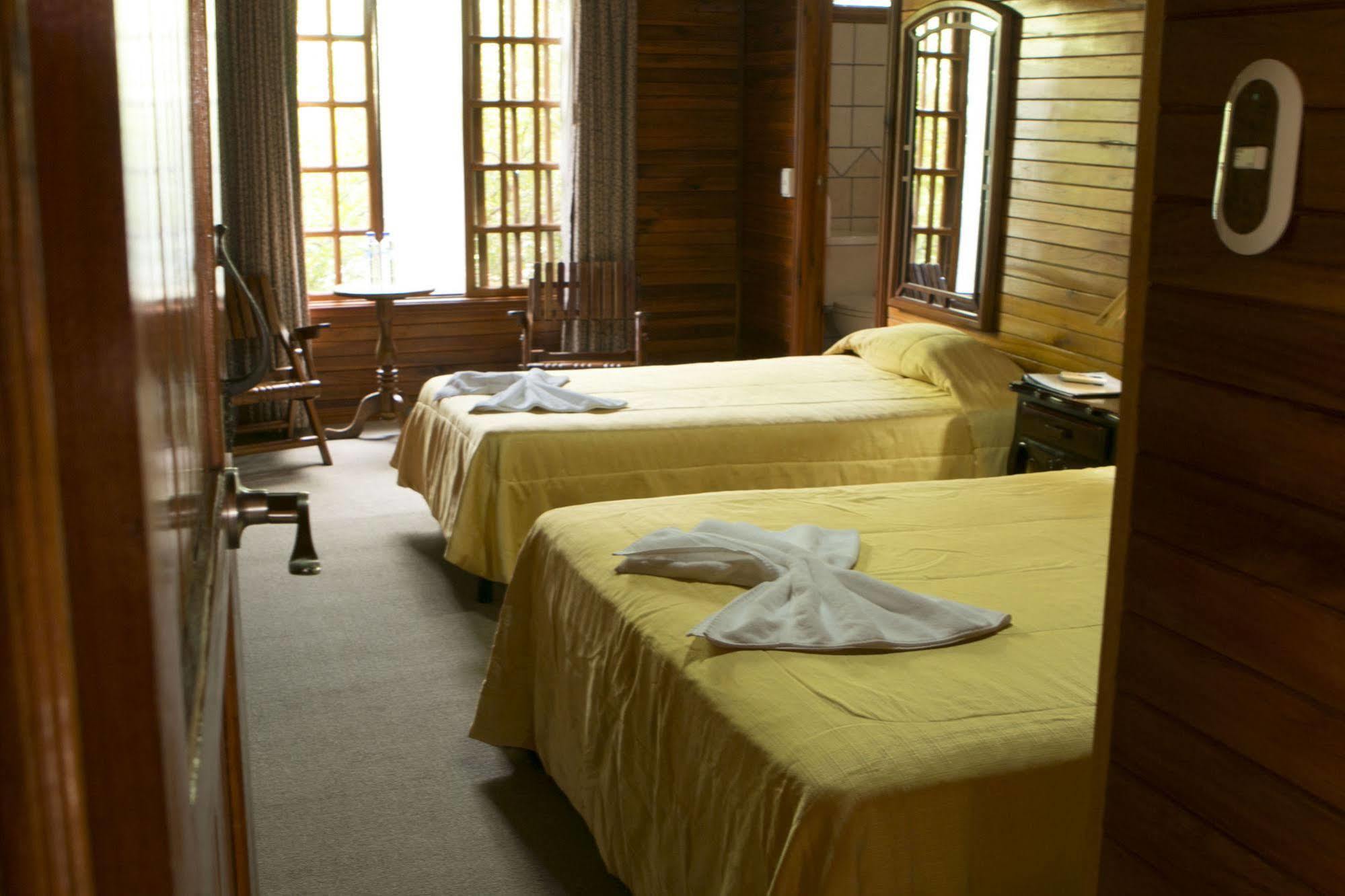 Santa Elena Lodge Cuajiniquil Екстер'єр фото